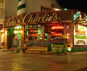 carlos and charlies Cancún 