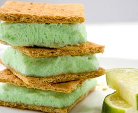 helado saludable de limón en sandwich