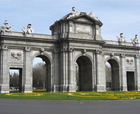 Atracciones de Madrid: Puerta de Alcalá