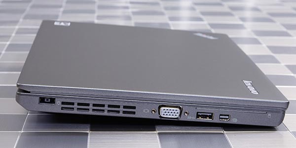 Lenovo ThinkPad T450s: Puertos