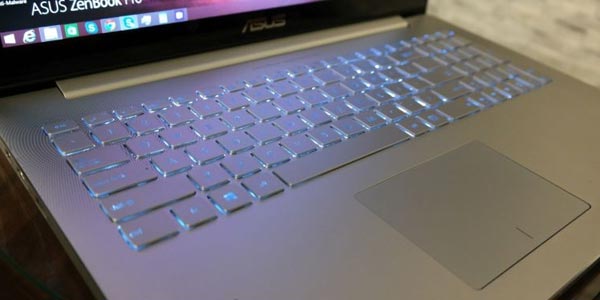 Asus ZenBook Pro UX501 review: Teclado y touchpad